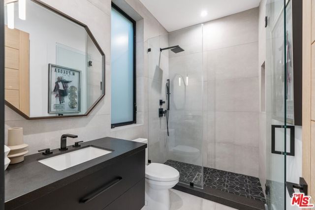 833 N Spaulding Avenue, Los Angeles, CA 90046