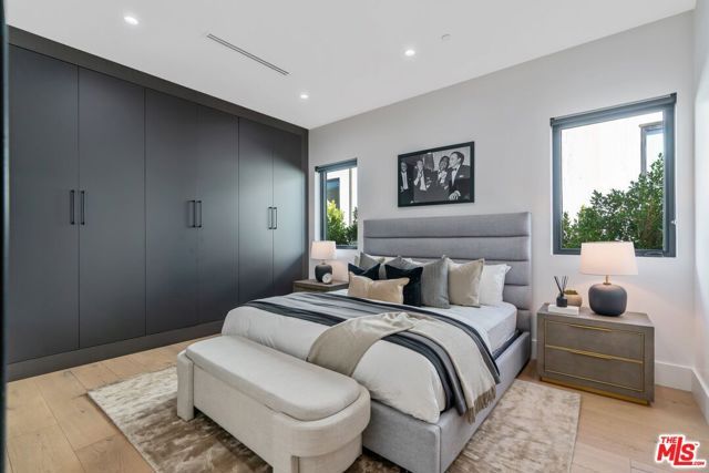 833 N Spaulding Avenue, Los Angeles, CA 90046
