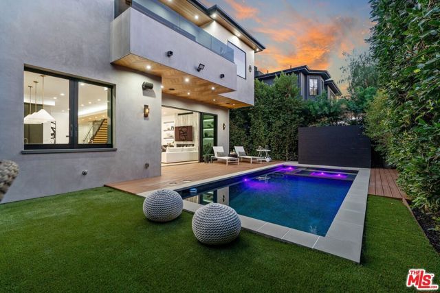 833 N Spaulding Avenue, Los Angeles, CA 90046