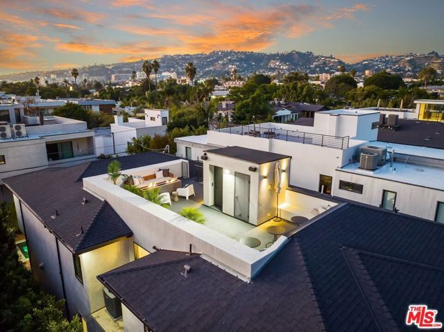 833 N Spaulding Avenue, Los Angeles, CA 90046