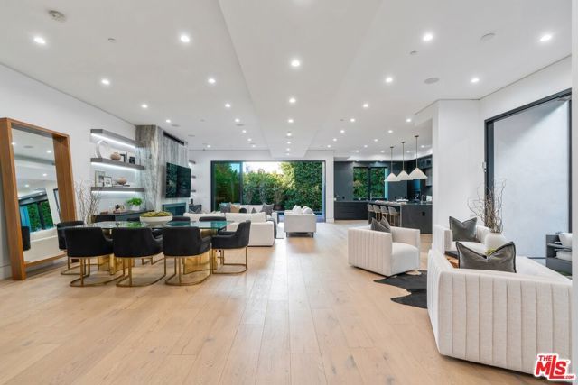 833 N Spaulding Avenue, Los Angeles, CA 90046