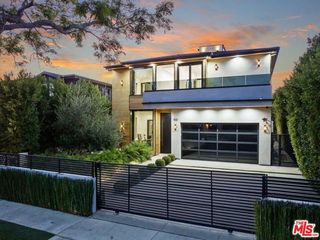833 N Spaulding Avenue, Los Angeles, CA 90046