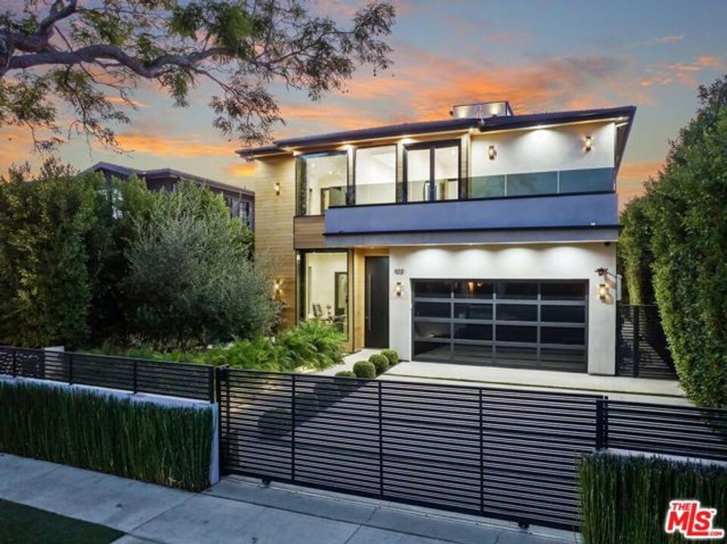 833 N Spaulding Avenue, Los Angeles, CA 90046