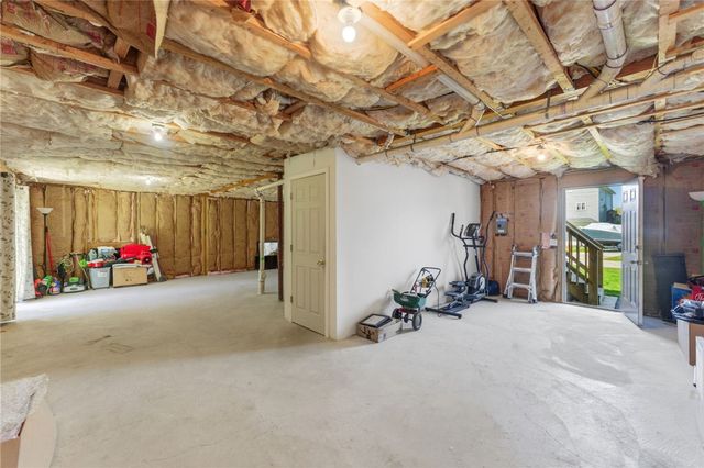 48 Harris Avenue, Warwick, RI 02889