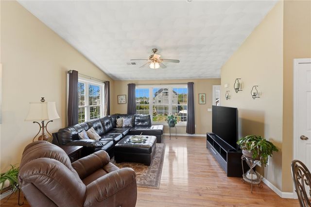 48 Harris Avenue, Warwick, RI 02889