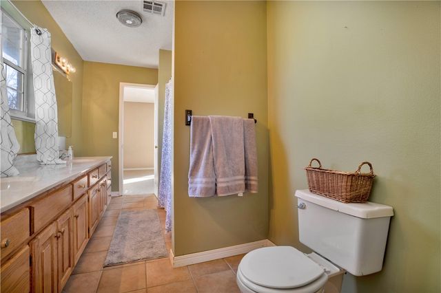 107 Ozark Street, Prairie Grove, AR 72753