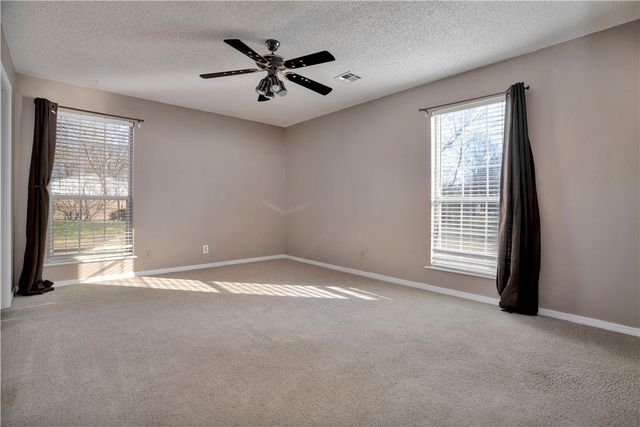 107 Ozark Street, Prairie Grove, AR 72753