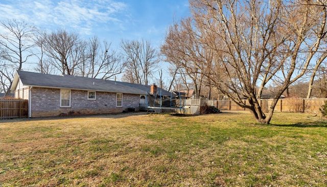 107 Ozark Street, Prairie Grove, AR 72753