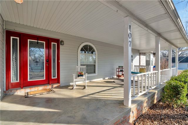 107 Ozark Street, Prairie Grove, AR 72753