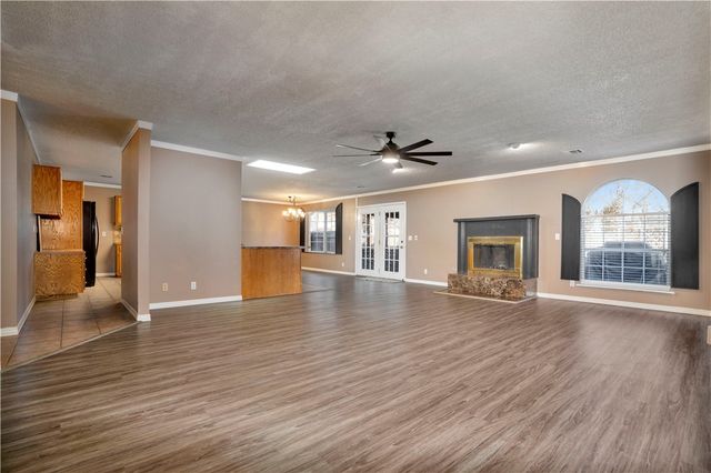 107 Ozark Street, Prairie Grove, AR 72753