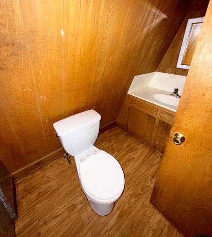 21541 Forest Grove Drive, Chandler, TX 75758