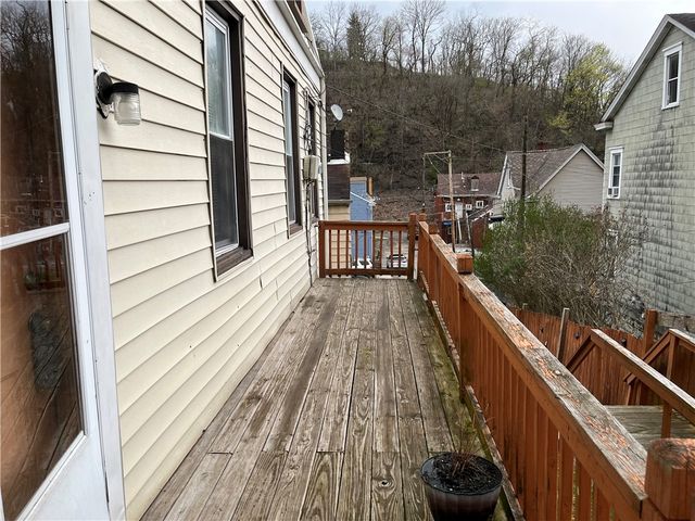 1700 Haug St, Spring Garden, PA 15212