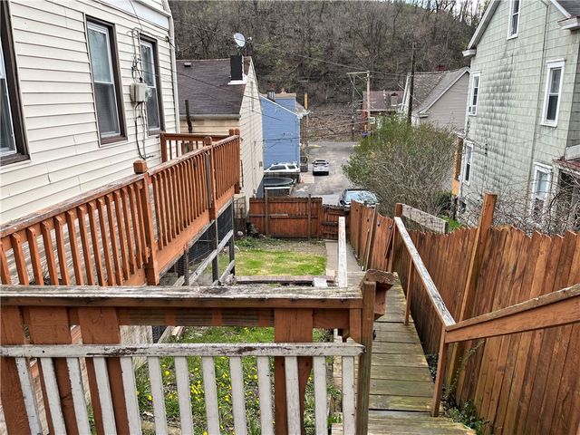 1700 Haug St, Spring Garden, PA 15212