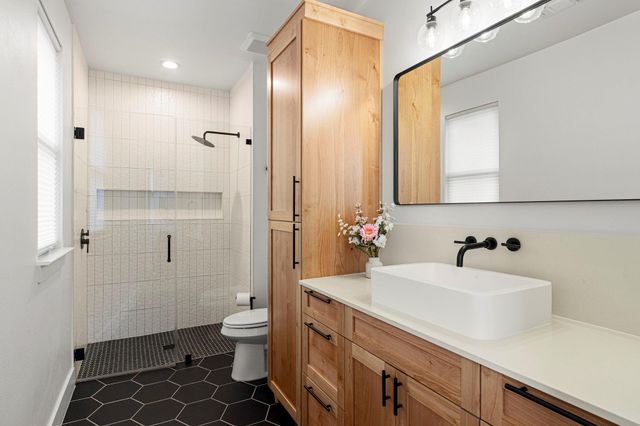 32831 RR 12, Dripping Springs, TX 78620