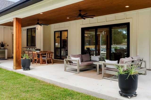 32831 RR 12, Dripping Springs, TX 78620