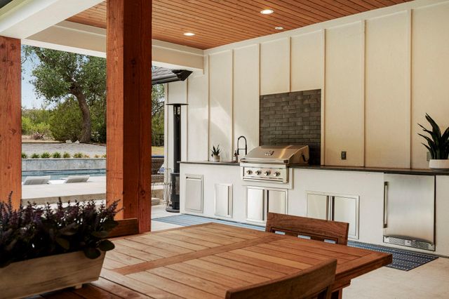 32831 RR 12, Dripping Springs, TX 78620