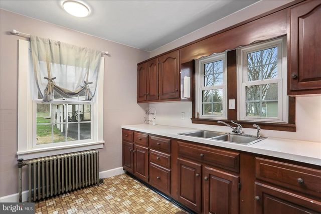 301 ROXBURY ROAD, Shippensburg, PA 17257