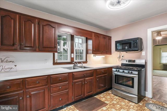 301 ROXBURY ROAD, Shippensburg, PA 17257