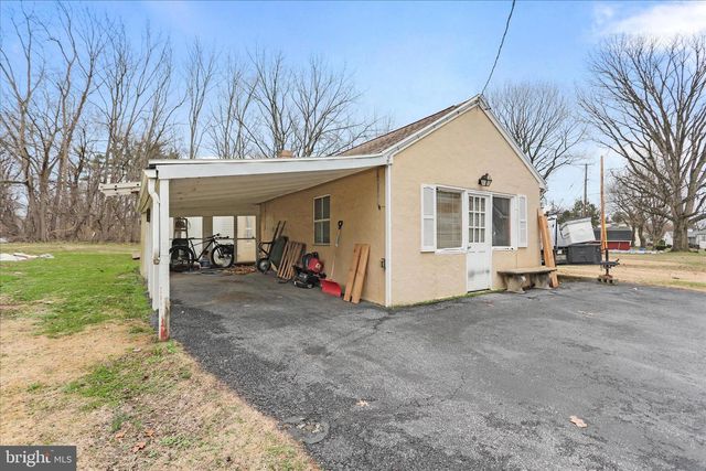 301 ROXBURY ROAD, Shippensburg, PA 17257