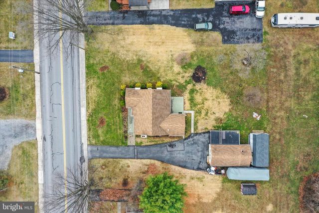 301 ROXBURY ROAD, Shippensburg, PA 17257