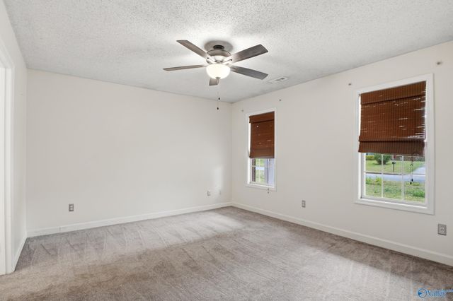 100 Flint Fork Circle, New Market, AL 35761