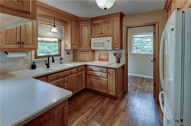 33011 E R D Mize Road, Grain Valley, MO 64029