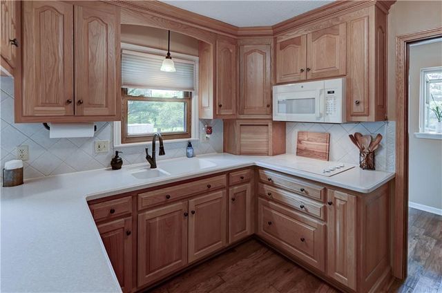 33011 E R D Mize Road, Grain Valley, MO 64029