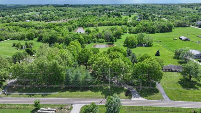 33011 E R D Mize Road, Grain Valley, MO 64029