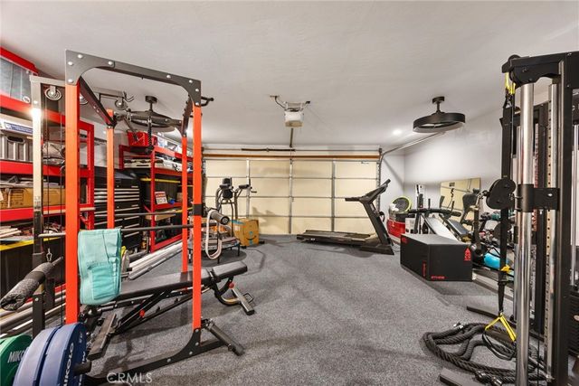 6621 Vancouver Drive, Bakersfield, CA 93309