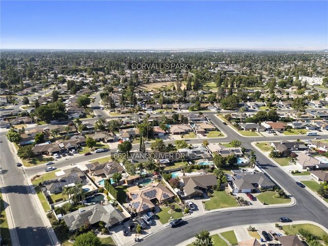 6621 Vancouver Drive, Bakersfield, CA 93309