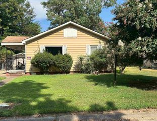 1806 W Circle Drive, Pine Bluff, AR 71603