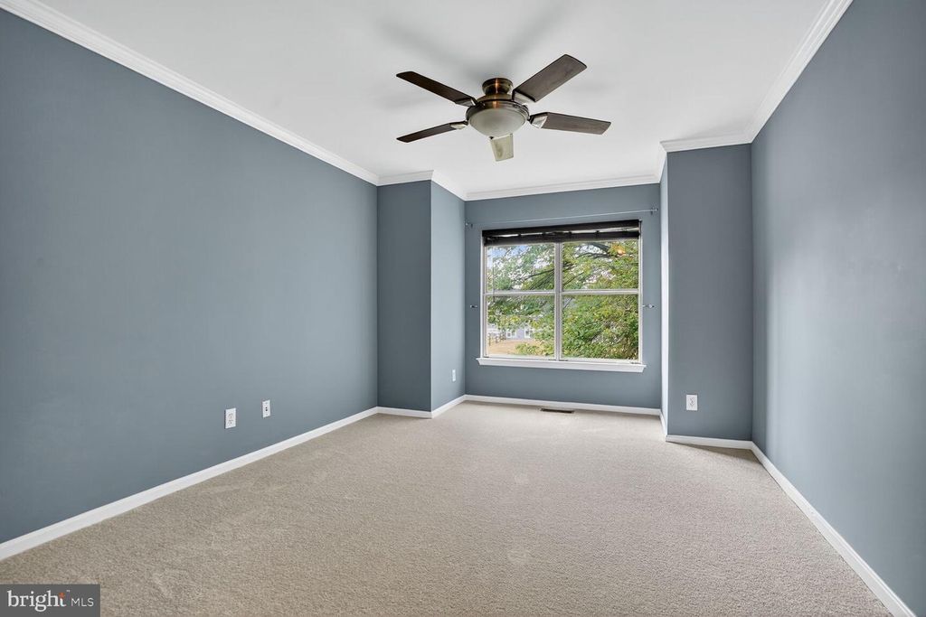5812 ORCHARD HILL CT #5812, Clifton, VA 20124