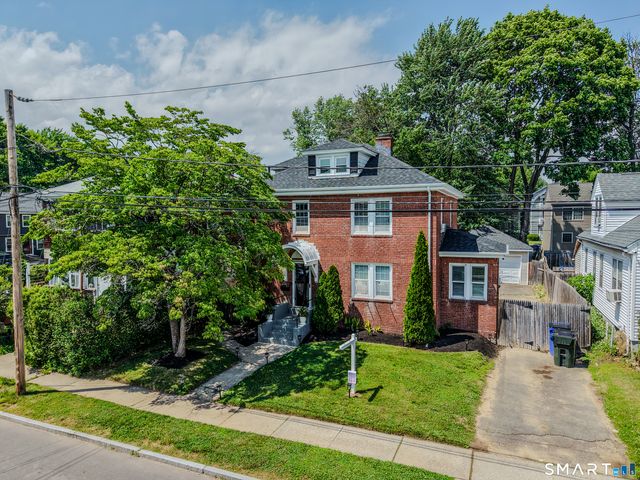34 Selldan Street, West Hartford, CT 06110
