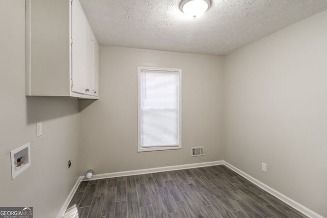 1199 Leslie Place, Lithonia, GA 30058