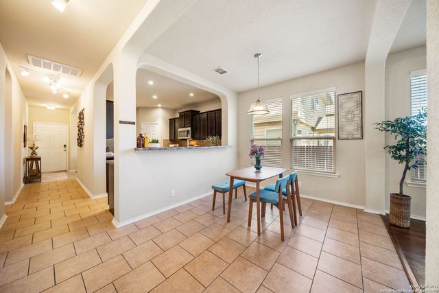 133 Finch Knoll, San Antonio, TX 78253