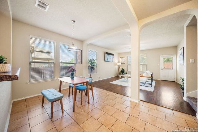 133 Finch Knoll, San Antonio, TX 78253