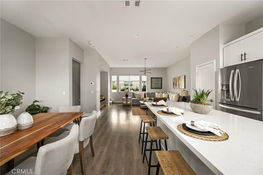Image 10 of property listing at 955 E Mason 80, Anaheim, CA 92805