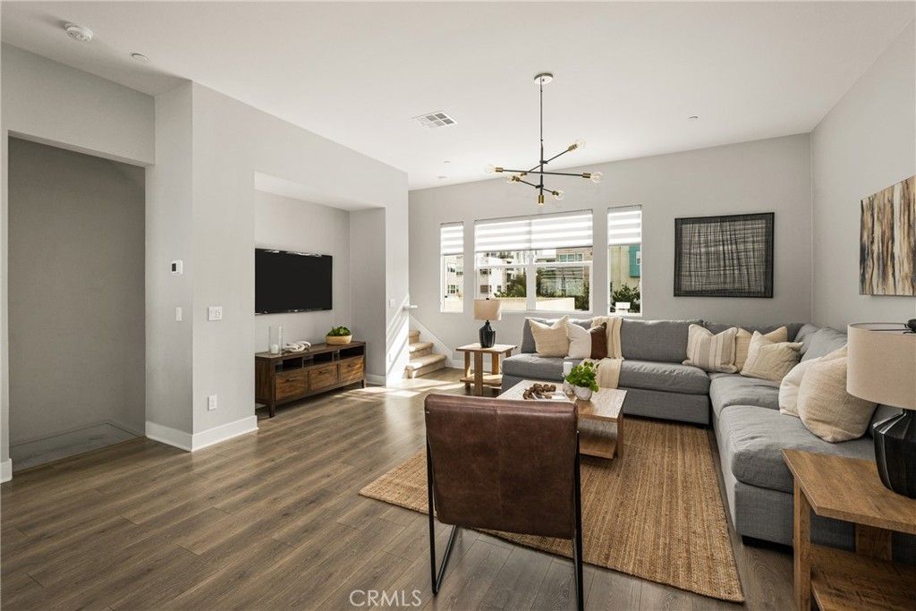 Image 11 of property listing at 955 E Mason 80, Anaheim, CA 92805