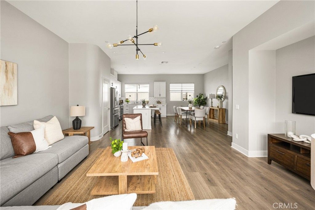Image 15 of property listing at 955 E Mason 80, Anaheim, CA 92805