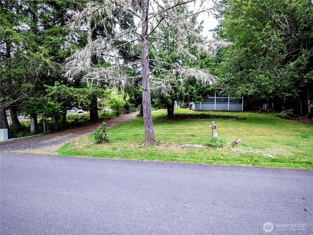 9712 Channel Drive NW, Olympia, WA 98502
