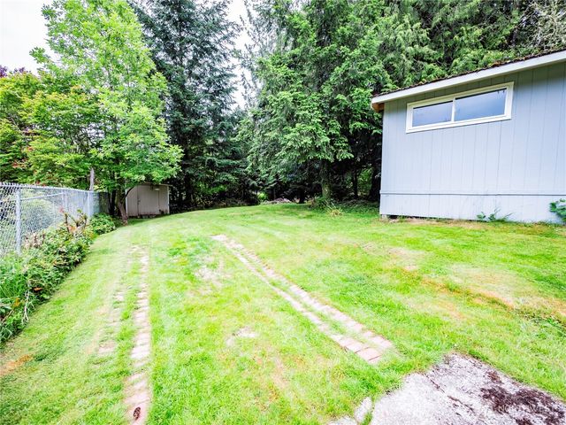 9712 Channel Drive NW, Olympia, WA 98502