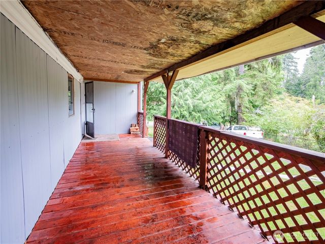 9712 Channel Drive NW, Olympia, WA 98502