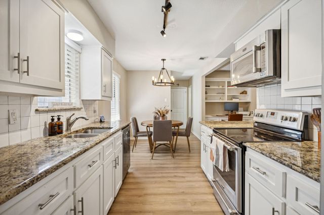 2015 Whitedove Drive, Dallas, TX 75224