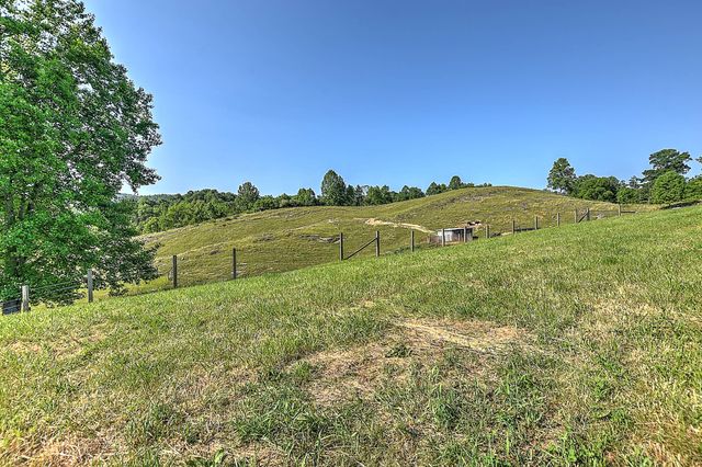 2428 Possum Creek Road, Gate City, VA 24251