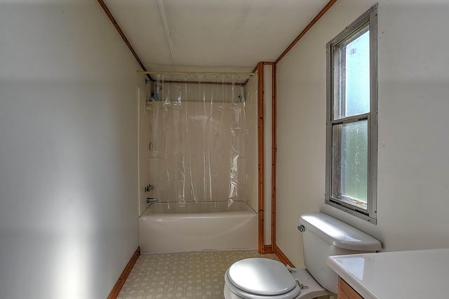2428 Possum Creek Road, Gate City, VA 24251