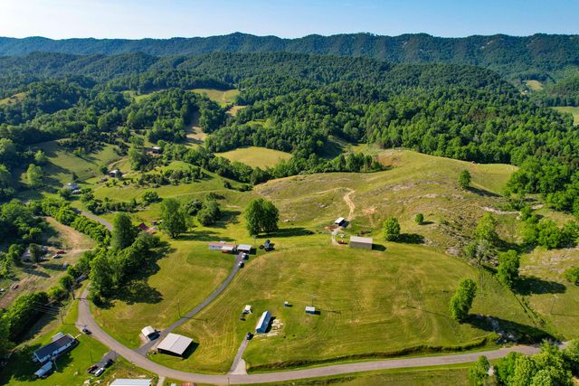 2428 Possum Creek Road, Gate City, VA 24251