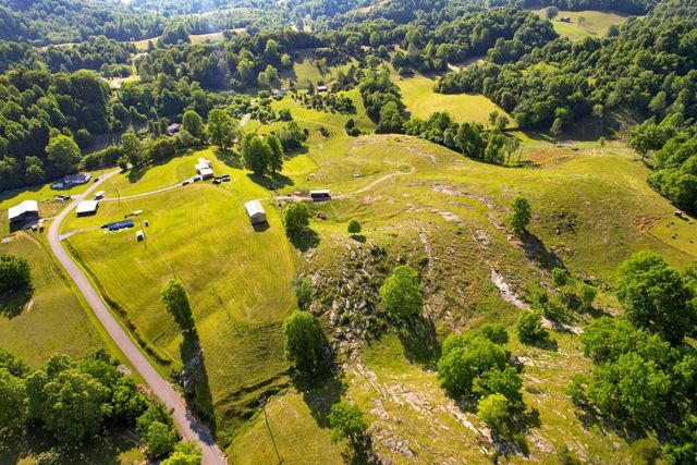 2428 Possum Creek Road, Gate City, VA 24251