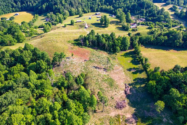 2428 Possum Creek Road, Gate City, VA 24251