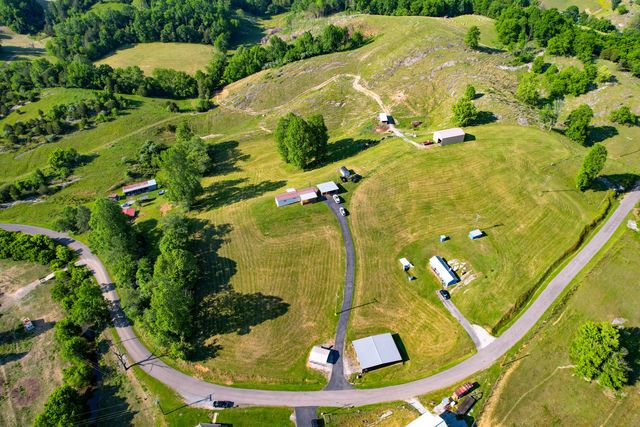 2428 Possum Creek Road, Gate City, VA 24251