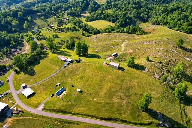 2428 Possum Creek Road, Gate City, VA 24251